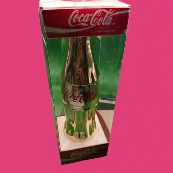 Coca-Cola 1994 world cup U.S.A commemorative bottle 7.5 tall soccer - Picture 1 of 8